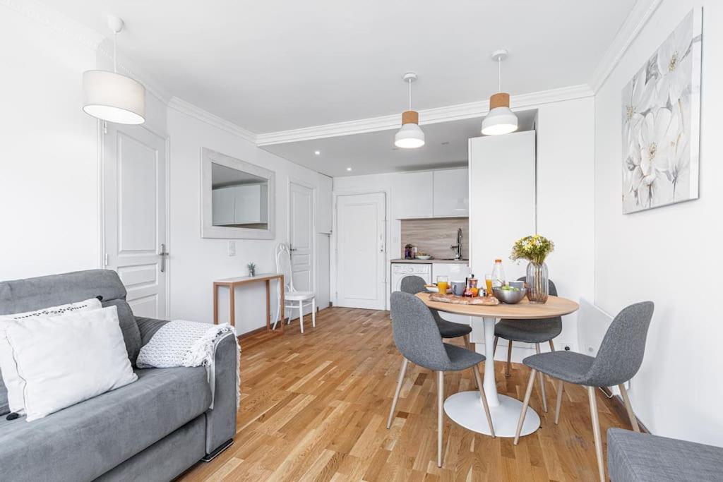 Joffre 2 - Cosy Apartment In City Center Nisa Exterior foto