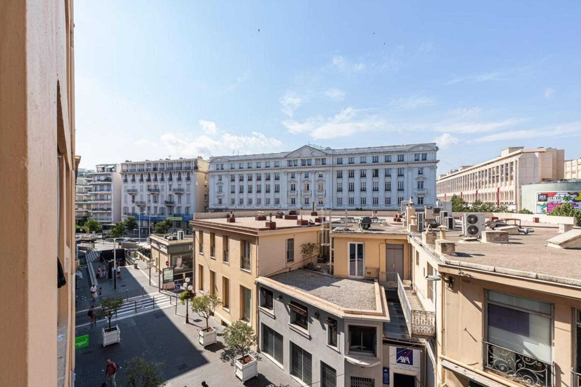 Joffre 2 - Cosy Apartment In City Center Nisa Exterior foto
