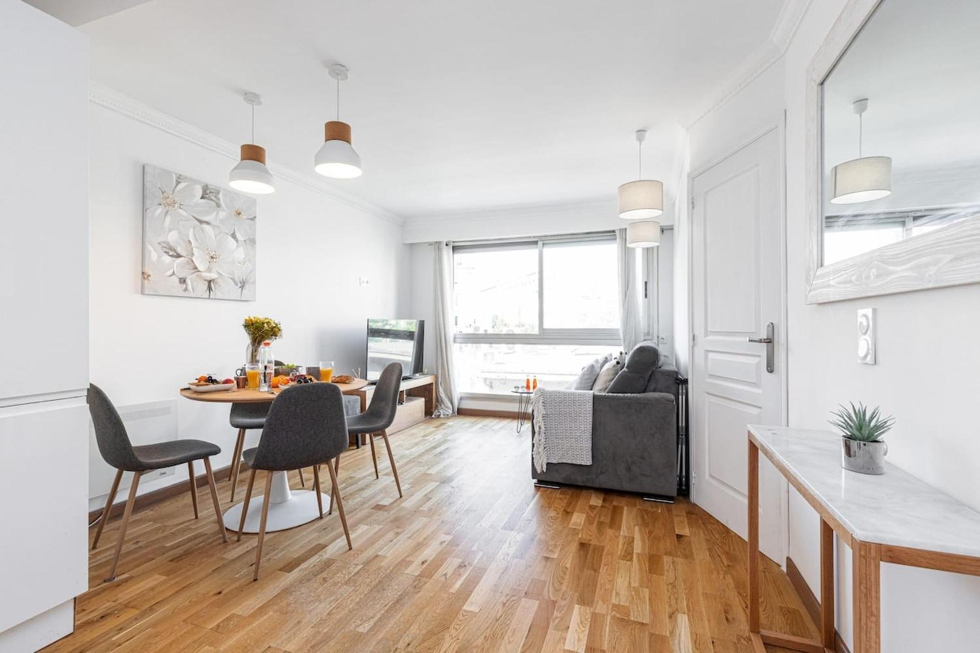 Joffre 2 - Cosy Apartment In City Center Nisa Exterior foto